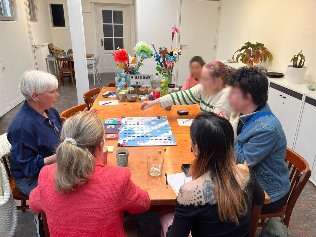 Zingevende spellen die verbinden